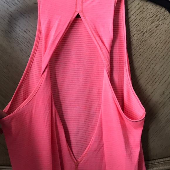 Lululemon Tank - Picture 3 of 4